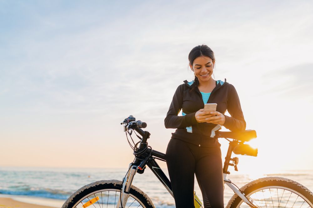 Zumba® & Hormone: Wie Tanzen Deinen Hormonhaushalt balanciert – Im Detail