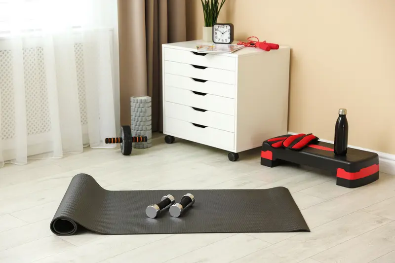 Fitness-Equipment und Trainingsgeräte für das Home-Setup